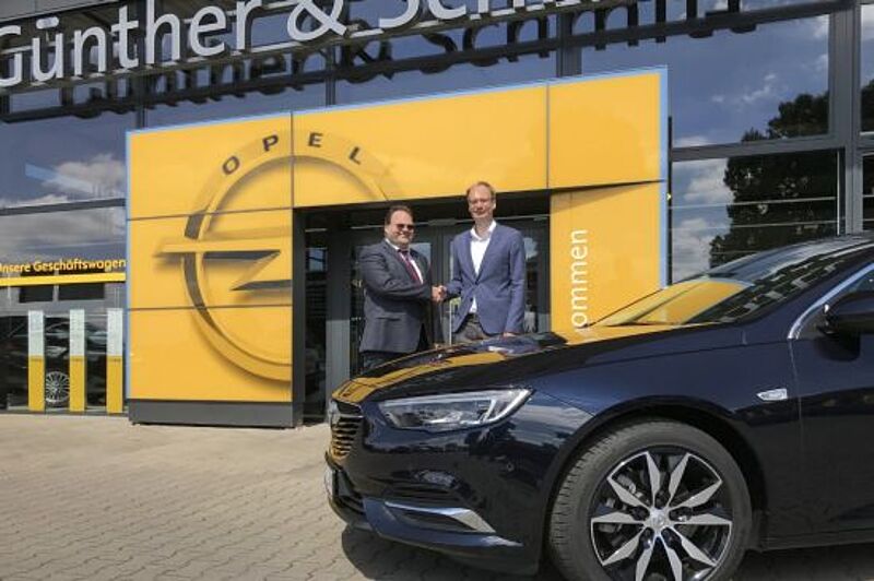 Erfolgreicher Händlertag: Neuer Opel Insignia und Crossland X begeistern die Besucher