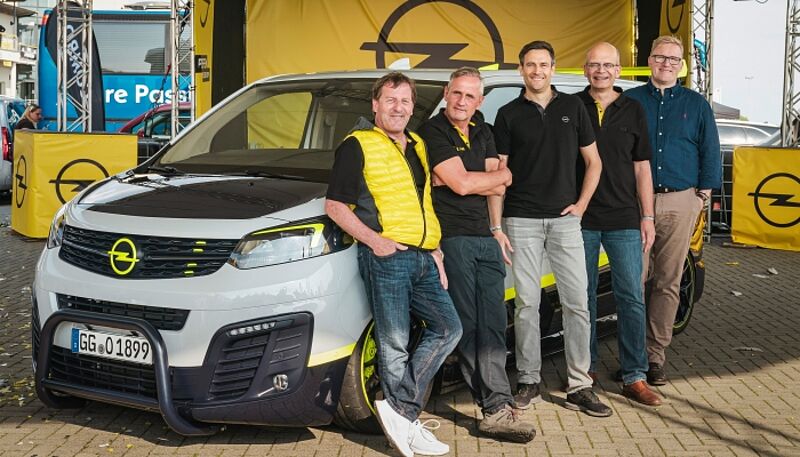 "O-Team Zafira Life" begeistert von 50.000 Opel-Fans gefeiert
